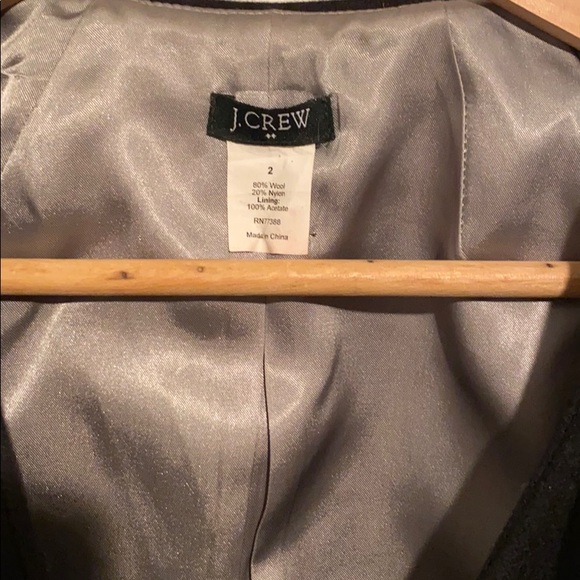 J Crew - Wool Blazer - Perfect for Fall! - Picture 4 of 6